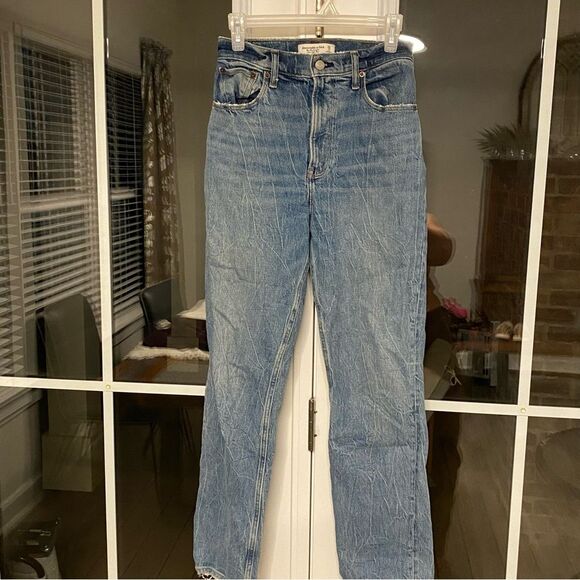 A&F The 90’s Straight Ultra High Rise Curve Love Jeans 2 R 26 Abercrombie Fitch - Picture 13 of 14